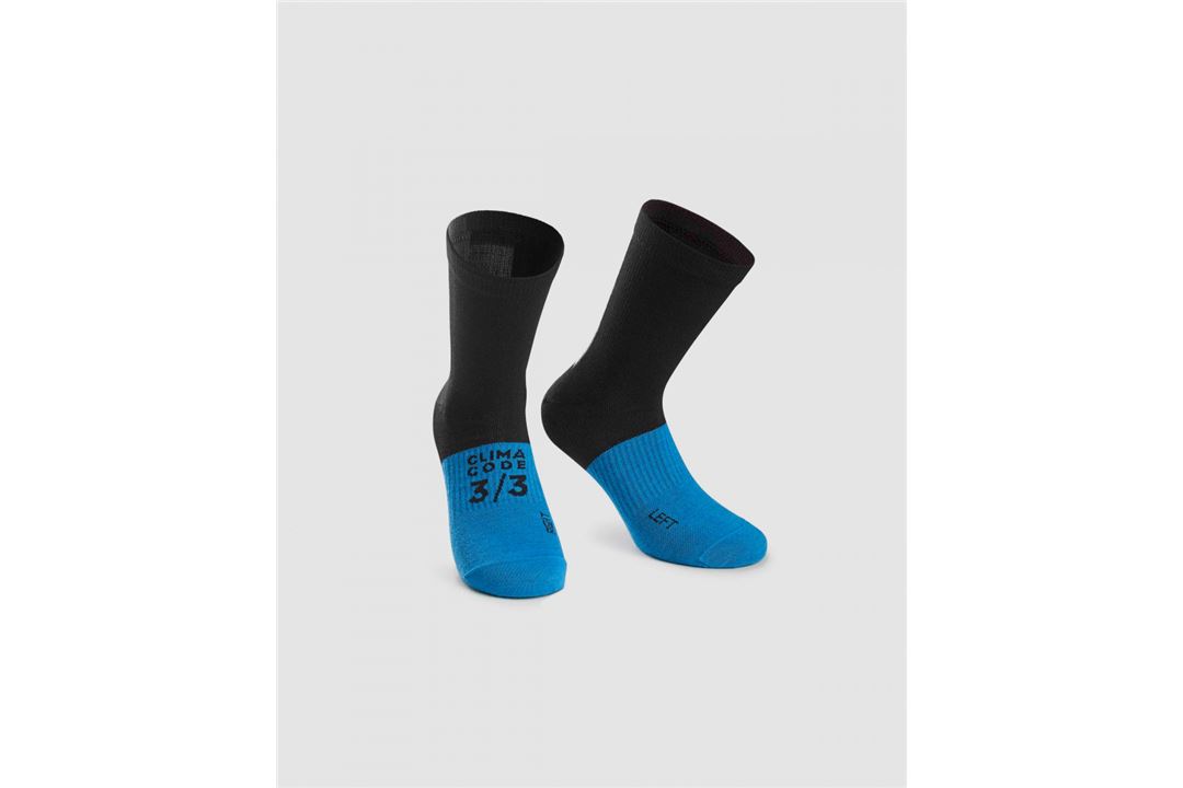 ASSOS ASSOSOIRES ULTRAZ WINTER SOCKS BLACKSERIES